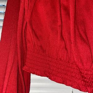 Long sleeve crop top